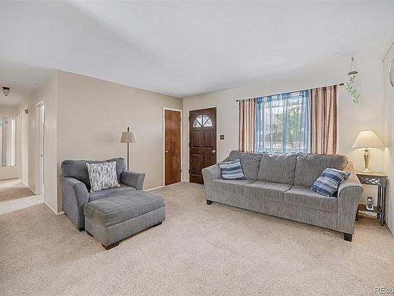 5th image of 7690 Greenwood Boulevard
