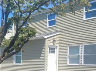 135 Crooked Hill Rd, Brentwood, NY 11717