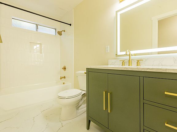4th image of 214 S Branciforte Ave #2