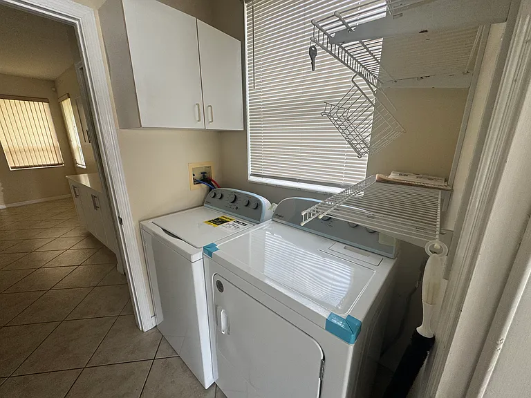 981 NW Tuscany Dr — Photo 17