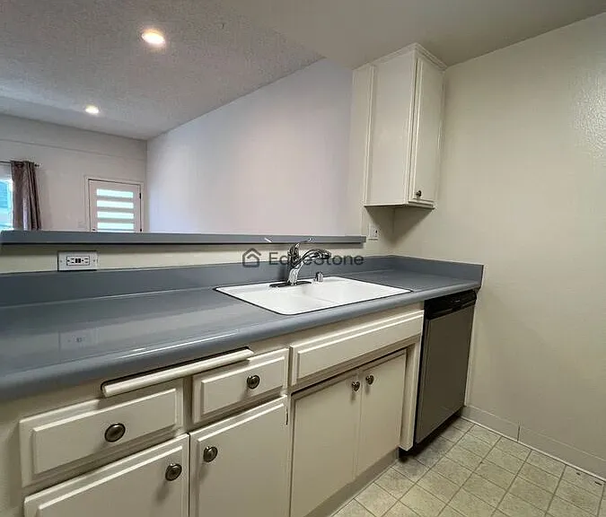 11905 Avon Way #206 — Photo 5