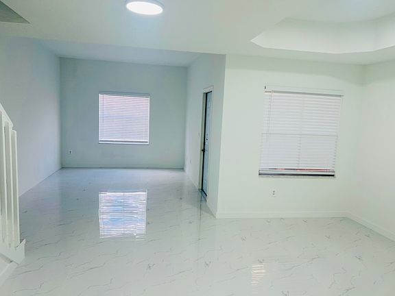 5th image of 4914 White Mangrove Way E
