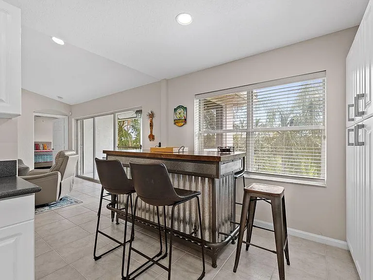 8050 Aberdeen Dr #202 — Photo 19