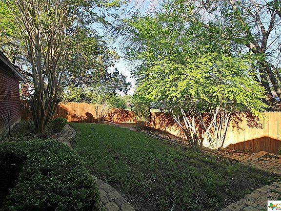 5th image of 875 Verna Lee Blvd