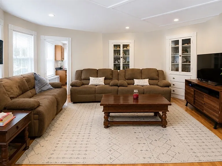 43 Lowell St #1 — Photo 1
