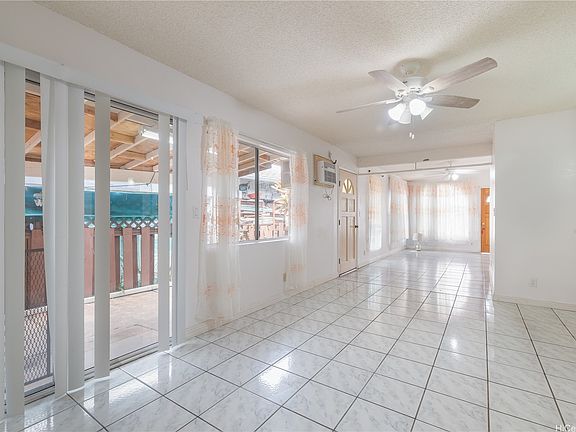 3rd image of 94-155 Maaniani Way