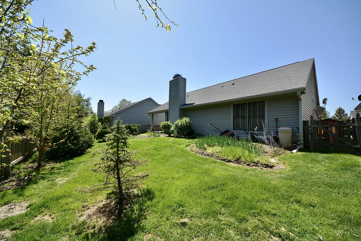 Building Photo - 7749 Chesapeake Dr E