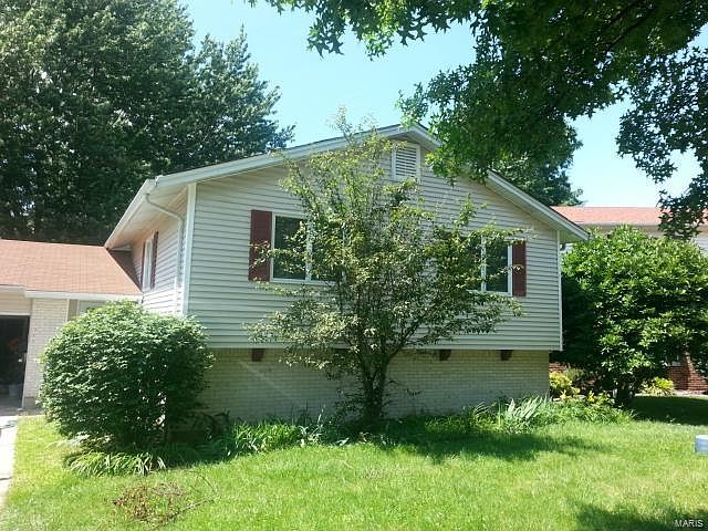 1st image of 1013 Holly River Dr