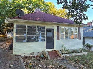 121 Falls Rd, Badin, NC 28009