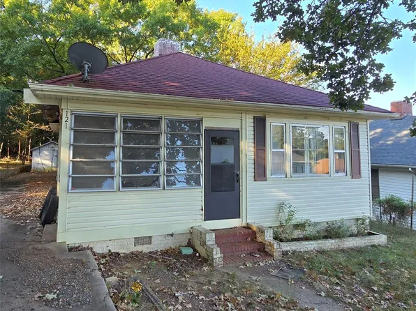 121 Falls Rd, Badin, NC 28009