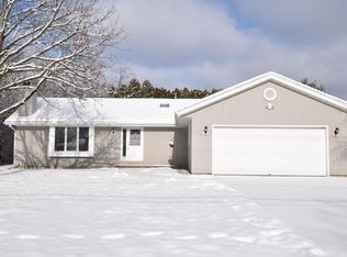 8200 W Puetz Rd, Franklin, WI 53132