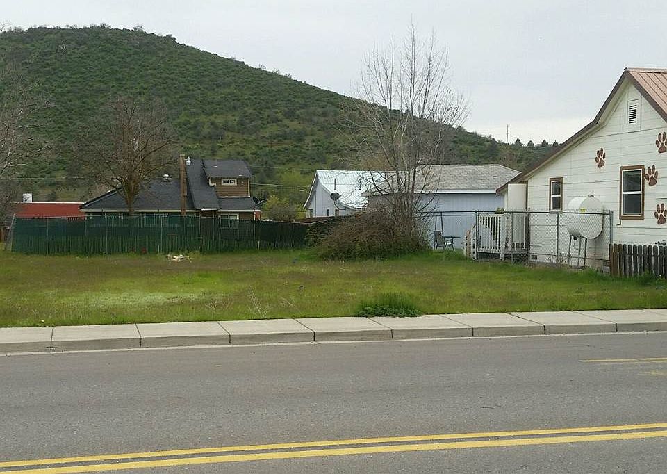 2nd image of 908 S Oregon St