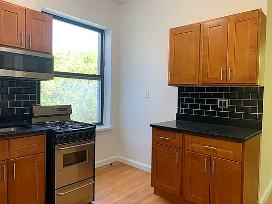 Rented by City Connections Realty | media 22