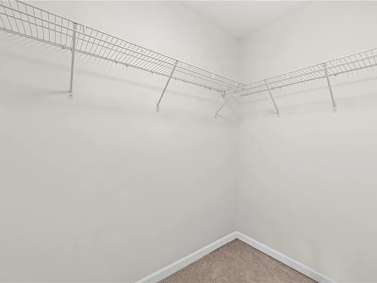 1058 Treymont Ln — Photo 29
