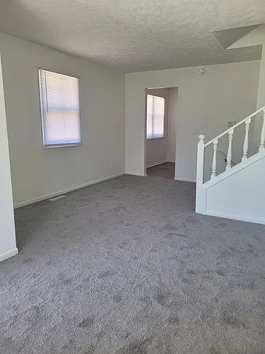 4874 Robin Dr Photo 1
