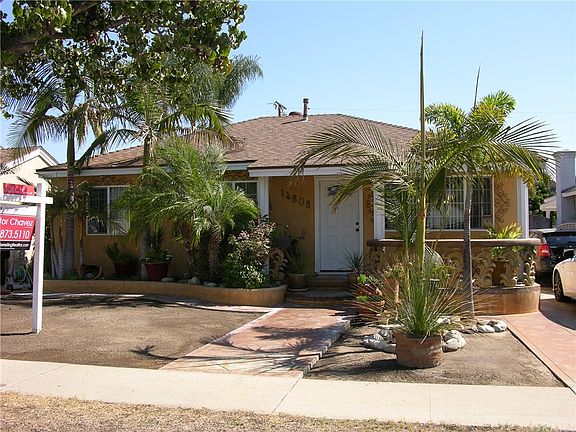 2nd image of 14808 Elaine Ave