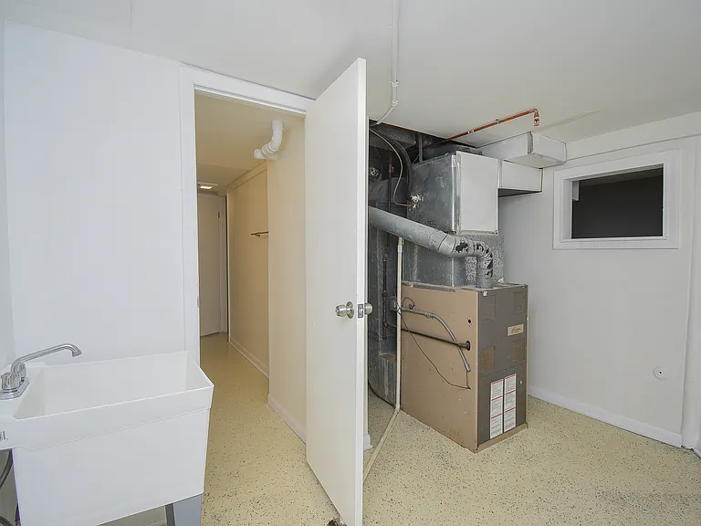 2939 N Butrick St — Photo 29