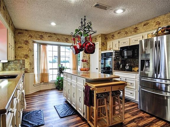 3rd image of 3520 Haversham Dr