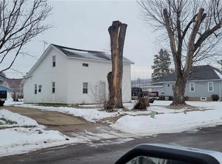 164 E Main St, Hixton, WI 54635