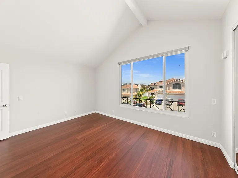 1068 Pacific Hill St — Photo 48