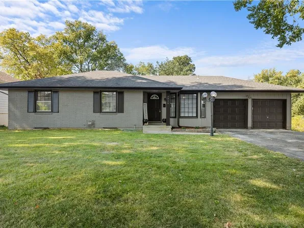 2930 S Hall Rd, Independence, MO 64052