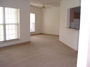 1065 Baytowne Dr APT 23, Champaign, IL 61822