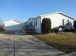 279 Tulip Cir, Matteson, IL 60443