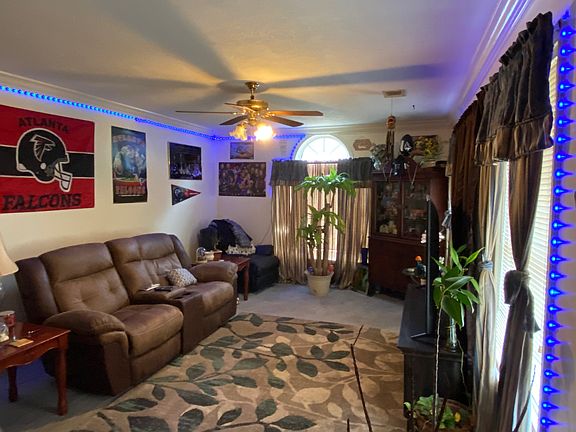 2nd image of 3743 Bouldercrest Rd