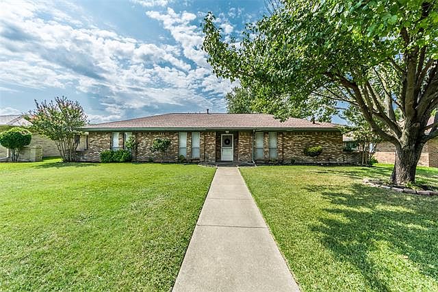 1st image of 702 Lake Highlands Dr
