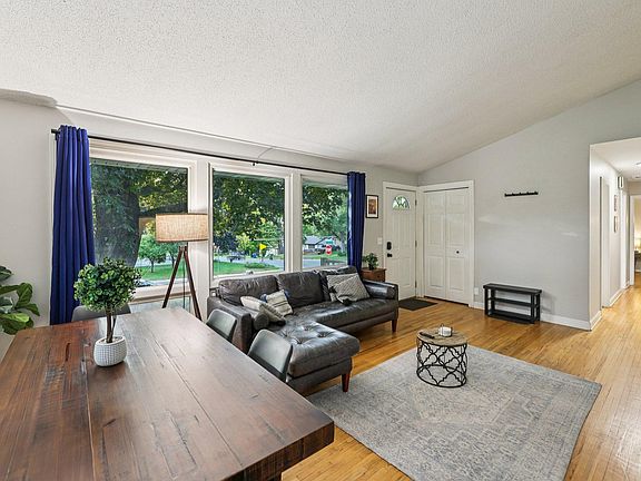 5th image of 5895 Tennison Dr NE