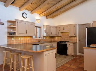 117 Calle Nopal, Santa Fe, NM 87507