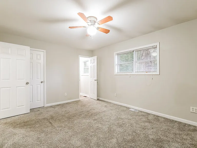 5734 Amalfi Way — Photo 11
