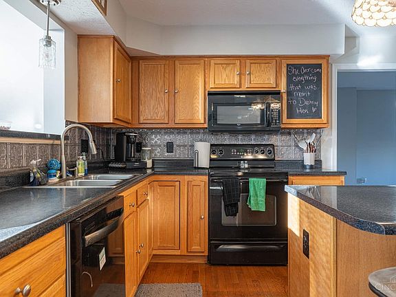 4th image of 428 Sudbury Dr