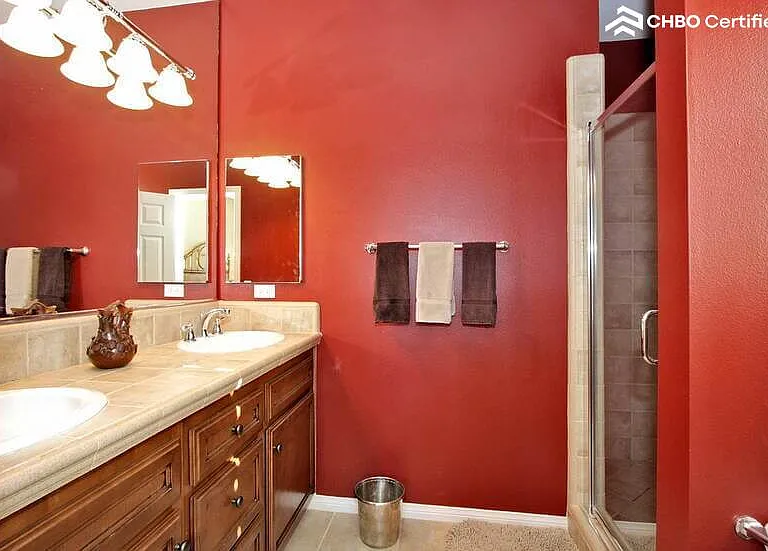 102 Jadestone — Photo 24