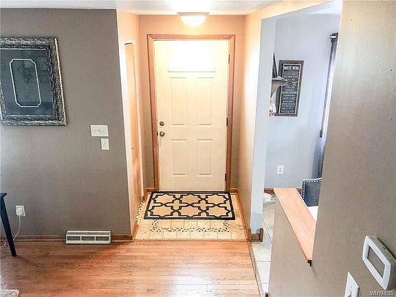 4th image of 29 Lucy Ln