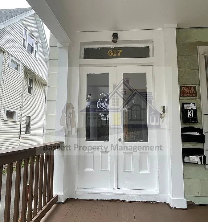 617 Elm St #2