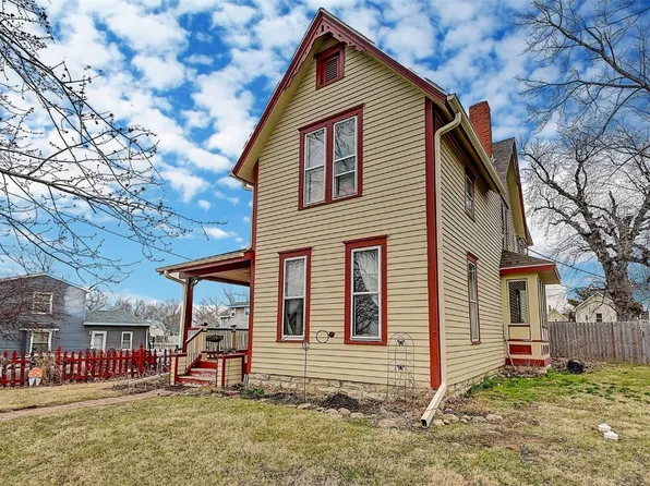 1093 11th St, Marion, IA 52302