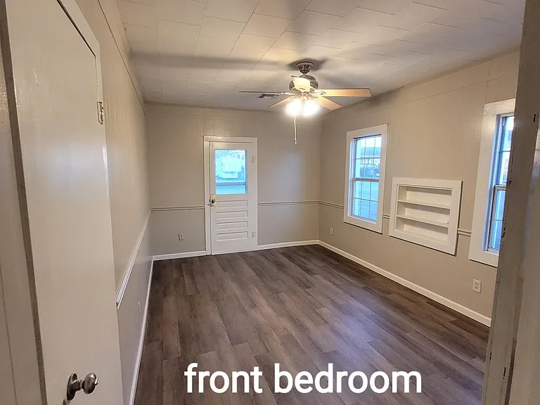 217 N Railroad St — Photo 6