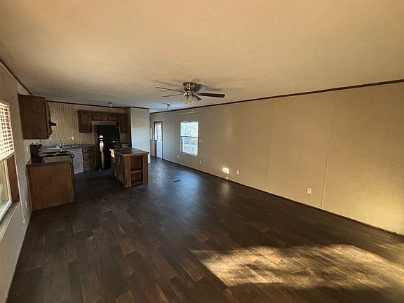 2nd image of 426 N Main St Trailer 6