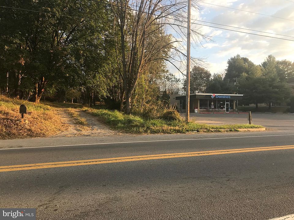 2nd image of 8285 Martinsburg Pike