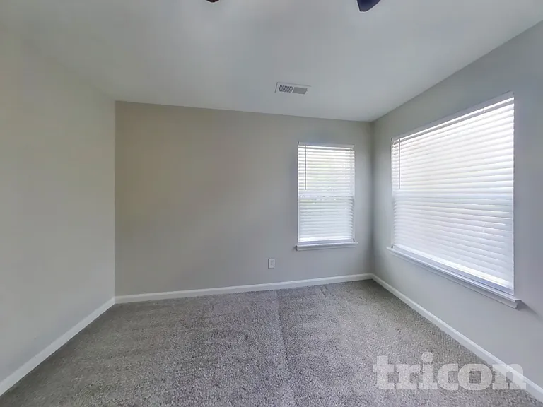 6250 Emerald Field Way — Photo 17