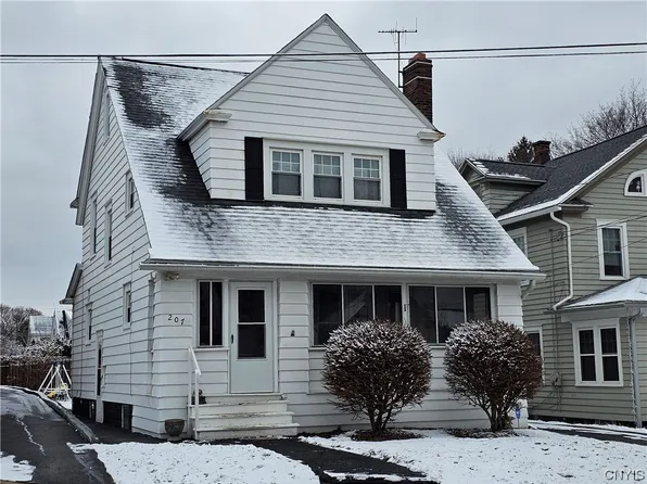 207 Dale St, Syracuse, NY 13208