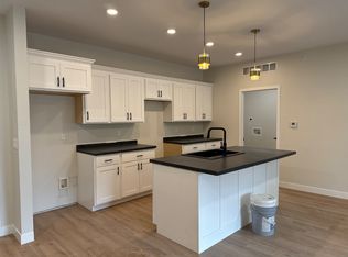 2305 Avenue G #103, Fort Madison, IA 52627