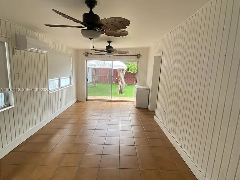 3251 SW 67th Ave — Photo 38