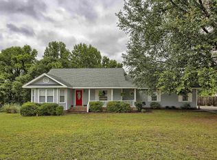 933 Ramblin Rd, West Columbia, SC 29170