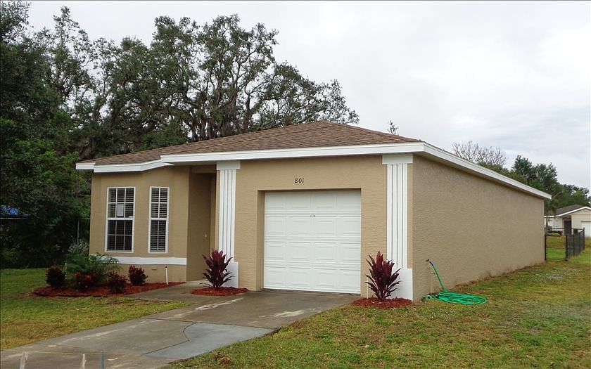 1st image of 801 Vizcaya Ct