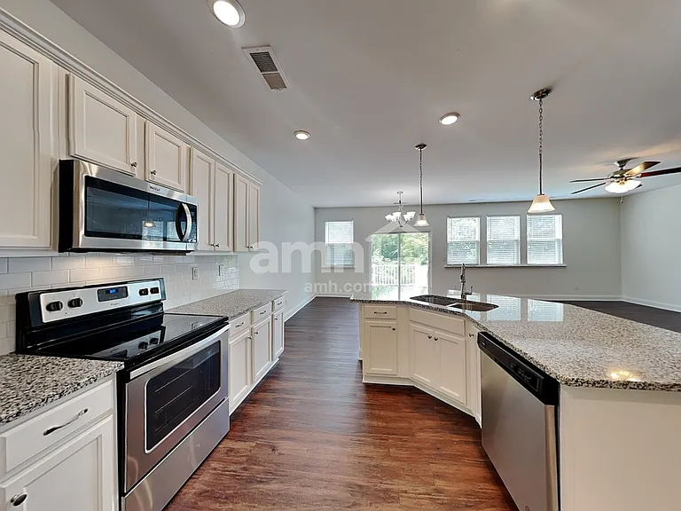10831 Maryanna Ct — Photo 3