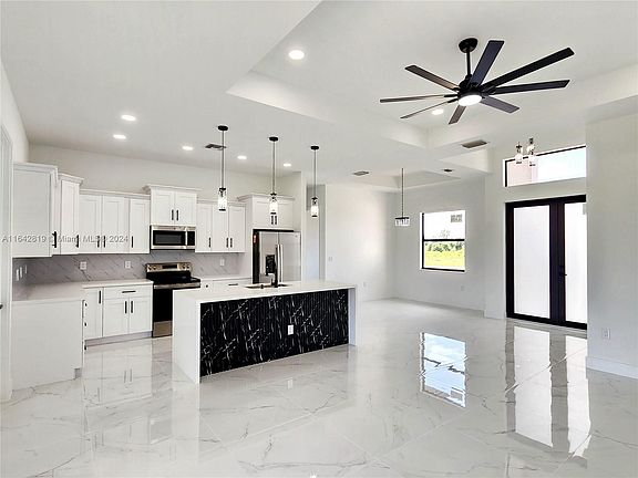 5th image of 823 Nimitz Blvd
