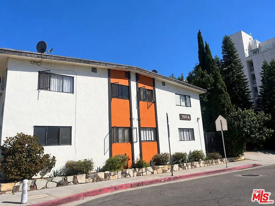 1554 Cassil Pl #1