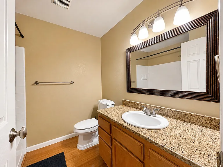 1114 Nord Ave #4 — Photo 7